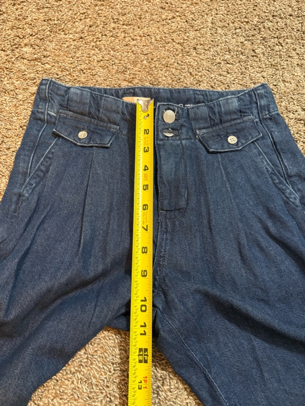 Pilcro Mid-Rise Pleated Trouser
Jeans - Picture 7 of 10